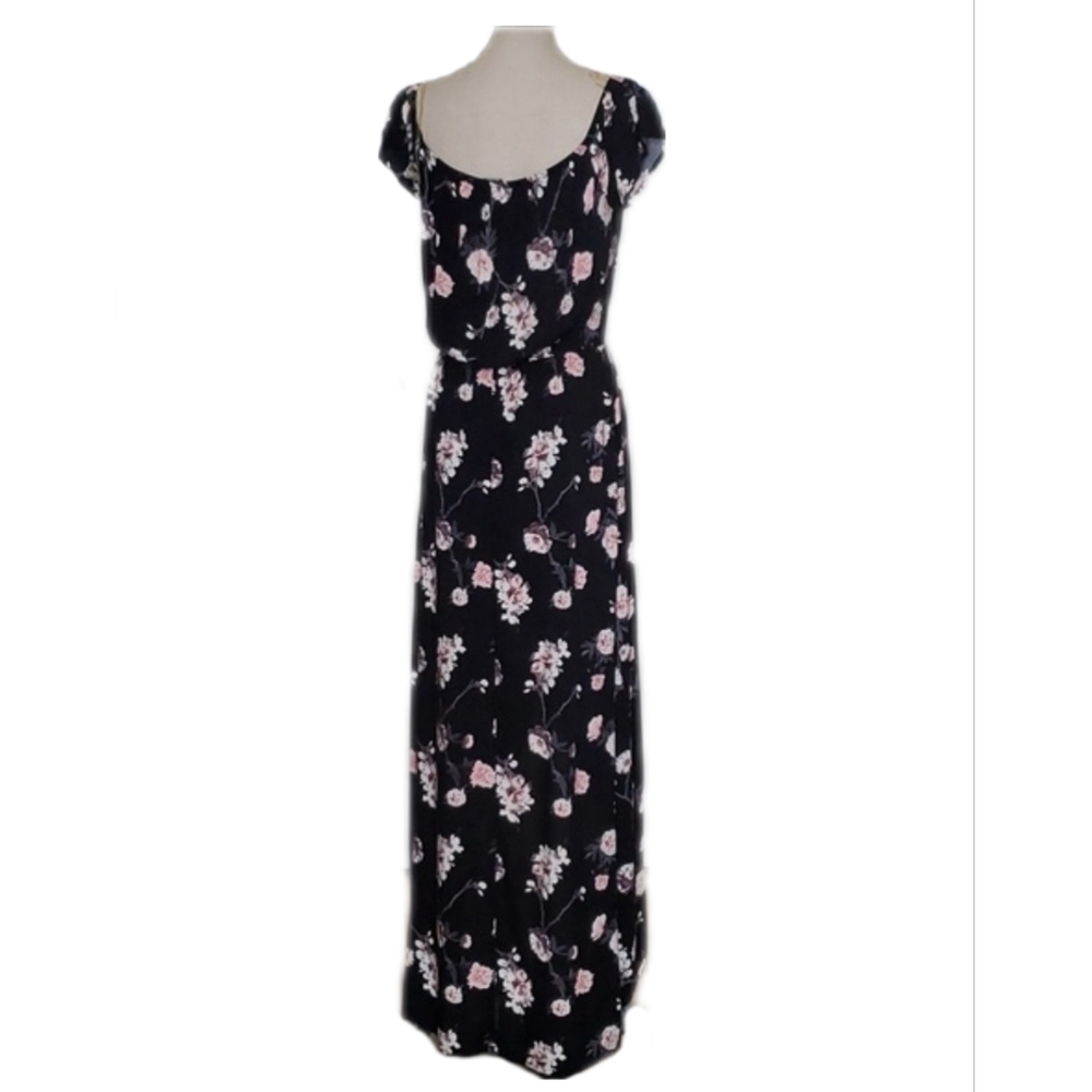 Rue21 Women’s Flower Short Romper Sz L - Picture 3 of 7